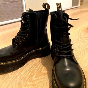 Dr. Martens Platform ‘Jardon’ Boot